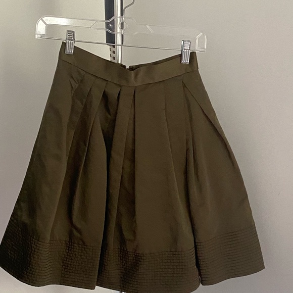 Army green Banana Republic Skirt Petite - Picture 2 of 4